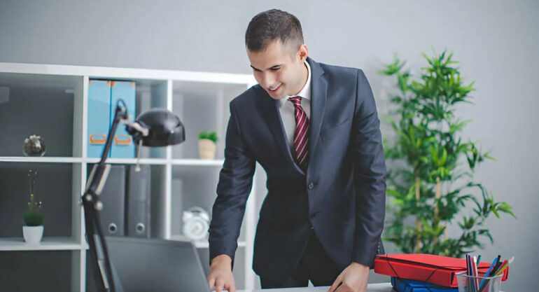 Outsourced Bookkeeping for Tech Startups: Finding the Right Metrics to Track